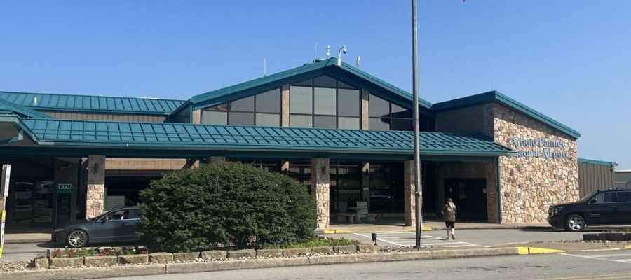 Arnold Palmer Regional Airport