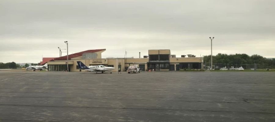 Hancock County Bar Harbor Airport